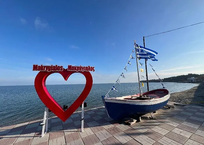 Makrygialos-atlantis 公寓式酒店