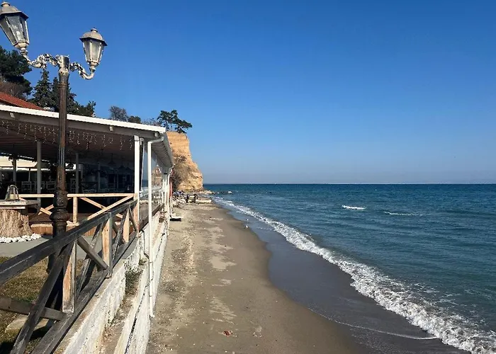 Makrygialos-atlantis 公寓式酒店 3*