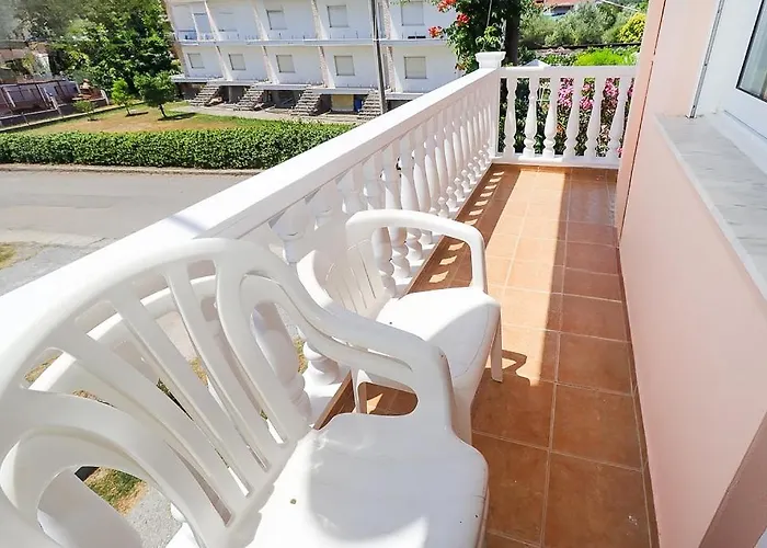 Apart Otel Makrygialos-atlantis 3*